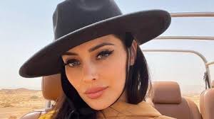 Deborah Valdez Hung, la empresaria mexicana que vive entre lujos y viajes  por el mundo