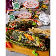 Kalau bisa, gunakan juga bandeng tanpa duri supaya kita tidak 1 sendok teh ketumbar bubuk. Pepes Ikan Bandeng Pringsewu Frozen Pack Shopee Indonesia