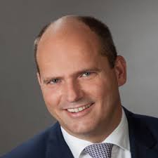 Jan schoop completed an apprenticeship as a bank professional. Matthias Bonk Leiter Marktgebiet Berlin Sud Firmenkunden Deutsche Bank Ag Xing