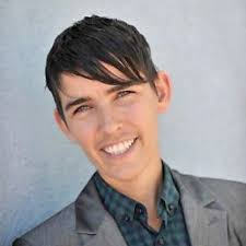 Raven Wallace's Instagram, Twitter & Facebook