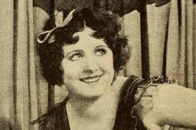 Frieda Brandt's Instagram, Twitter & Facebook