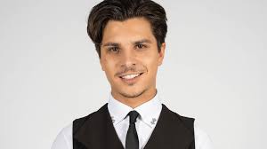 Rtl hat nun die antretenden profitänzer bekanntgegeben. Let S Dance 2021 Fur Profitanzer Alexandru Ionel Ist Nach Show 1 Bereits Schluss