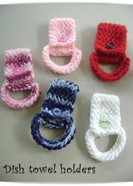 Dress me up towel toppers and pot holders crochet pattern from: Dish Towel Holder Loom Knit Pattern On Craftsy Com Loom Knitting Projects Crochet Dish Towels Crochet Projects