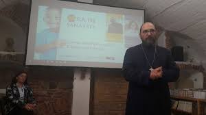 Este inventatorul festivalului international de teatru de la sibiu, al treilea festival ca marime din europa. PÄƒrintele Constantin Necula BÄƒtaia Nu ExistÄƒ In Rai Sibiu 100