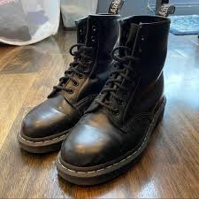 But it wasn't until the 70s that it was given a rugged dm's overhaul. Dr Martens Shoes Dr Martens 46 Boots With White Stitching Poshmark
