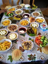 These meatless middle eastern recipes are simply amazing! Palestinian Breakfast Palestinian Food Palestine Food Persian Food