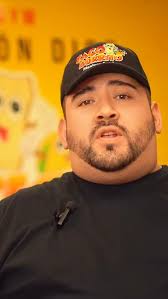 “Conoce a Jesús 🌮, el corazón detrás de Taco Burrito 🔥. De sus raíces  humildes 🙏 hasta crear uno de los sabores más auténticos de la ciudad  🇲🇽. Pasión ❤️, tradición 🧓 y mucho sabor en cada taco 🌯. ...