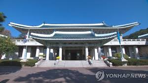 여기에 후보등록 마지막 날인 7월 21일 지난 최고위원 선거에서 1위를 차지했던 당내 주류의 박주민 최고위원이 당대표 후보로. é' ì •ë¬´ë¹„ì„œê´€ì•  ê¹€í•œê·œ ì²­ë…„ë¹„ì„œê´€ì— ë°•ì„±ë¯¼ ê°ê° ë°œíƒ