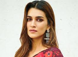 Hey guys this video has been a long time coming with jaja vankova, and we finally were able to get in the studio to film it this week. Kriti Sanon Dances To Kajra Re And We Cant Take Our Eyes Off Her Bollywood News Bollywood Hungama