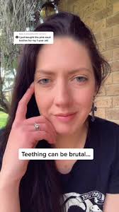 Skull Pree Teething Baby