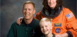 Remembering the Columbia Crew, One Day at a Time –