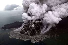 Gunung merupakan salah satu mahakarya tuhan yang ada di bumi. 10 Letusan Gunung Api Paling Eksplosif Di Dunia 3 Terjadi Di Indonesia Sindonews