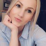 Danielle Derr's Instagram, Twitter & Facebook