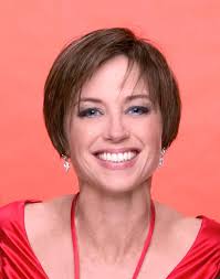 The 1976 figure skating champion has not deviated far from this despite the many variations of her infamous style, hamill's hair continues to make this legendary ice skater recognizable almost forty years later. Dorothy Hamill Ct Women S Hall Of Fame