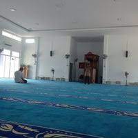 Get their location and phone number here. Masjid Jamek Institut Veterinar Malaysia 1 Tip