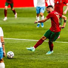ينزل منتخب البرتغال ملعب راجكو ميتيتش لمواجهة صربيا، مساء اليوم السبت 27 مارس، وذلك لحساب يحتضن ملعب النور مباراة قوية تجمع بين منتخب البرتغال وفرنسا، مساء يوم. 3w3zyme1yigoem