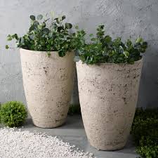 Browse for terracotta plant pots, metal square or bell planters and more. Extra Large Planters You Ll Love In 2021 Wayfair