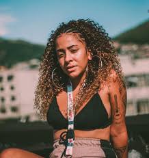 Poesia acústica #1 #2 #3 #4 #5 todas as músicas completa ( pineapple stormtv ) as melhores lourena, morcego, tiago mac e sant já participaram de projetos de destaques como favela vive. Rap Nas Caixas Lourena Facebook