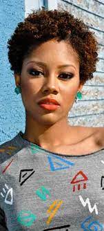 To be more sophisticated, you can ask the barber to add some highlights besides the amazing waves. 30 Short Haircuts For Black Women 2015 2016