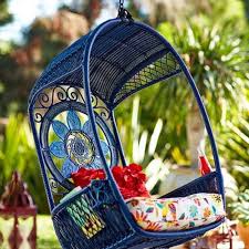 45 Incredible Hanging Swing Chair Stand Ideas Page 33 Of 50 In 2020 Hanging Chair Outdoor Blue Medallion Swinging Chair