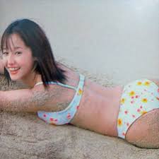 ジュニアアイドル写真集『Lavana（ラバーナ）』沢尻エリカ 上野樹里 鎗田彩野 沢井美優 大場麻未 朝比奈えり等 中  生アイドル｜Yahoo!フリマ（旧PayPayフリマ）