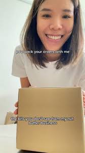 Amy Maple's Instagram, Twitter & Facebook