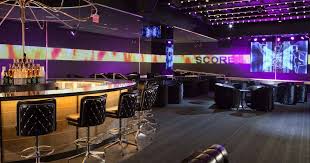 There are 13 place settings on each of the table's sides, making 39 in all. Best Party Restaurants In Atlantic City Thrillist