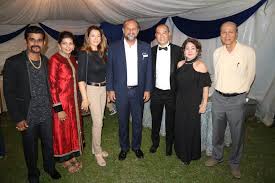 Some of his notable events after winning the 2018 elections are the pj startup festival 2019.10111213. Kee Hua Chee Live Part 1 Moscow Circus Held A Gala Night In Honour Of New Minister Of Communications And Multimedia Gobind Singh Deo And His Lovely Wide Sangeeta Kaur Sidhu Who Came