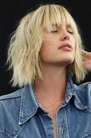The Most Flattering 50 Haircuts For Square Faces Lovehairstyles Com In 2020 Haircut For Square Face Square Face Hairstyles Square Face Shape