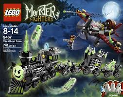 Amazon Com Lego Monster Fighters 9467 The Ghost Train Toys Games Lego Ghost Monster