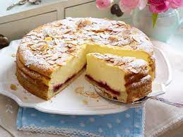Dann bei starker hitze aufkochen, ständig rühren und 4 minuten kochen lassen. Marmeladenkuchen Fruchtige Rezepte Fur Jeden Tag Lecker