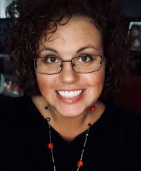 Amy Holsinger's Instagram, Twitter & Facebook