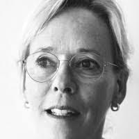 Karin Wills's Instagram, Twitter & Facebook