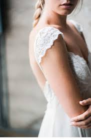 Romantisches Getting Ready Shoot Von Whiskers Willow Photography Hochzeitsguide Braut Portraits Agyptische Hochzeit Brautfotos