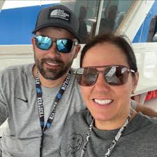 Does luggage have to weigh a certain amount