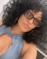 Nothing but love and fly sh*t over here. , 3.23 🌹 #BirthdayGirl