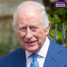 New King Charles and Queen Camilla portraits unveiled as royal fans left  confused: 'That was a mistake' 🔽