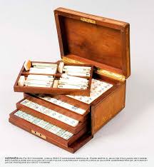 Hermes Chinese Mahjong Set C 1930 S Made From Mahogany Tree And Fawn Coloured Leather Bone And Ivory Vintage Hermes Mahjong Tiles Vintage Boxes Wooden