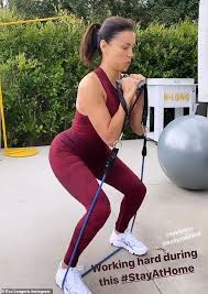 Lululemon makes technical athletic clothes for yoga, running, working out, and most other sweaty pursuits. Eva Longoria Shows Off Her Impressive Yoga Headstand The World May Be Upside Down But So Am I Daily Mail Online