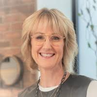 Leslie Tinkler (Joshi)