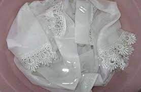 Como Blanquear Ropa Esta Es La Forma Mas Eficaz De Conseguir La Ropa Blanca Vetements Blanchir Blanchir Linge Astuces