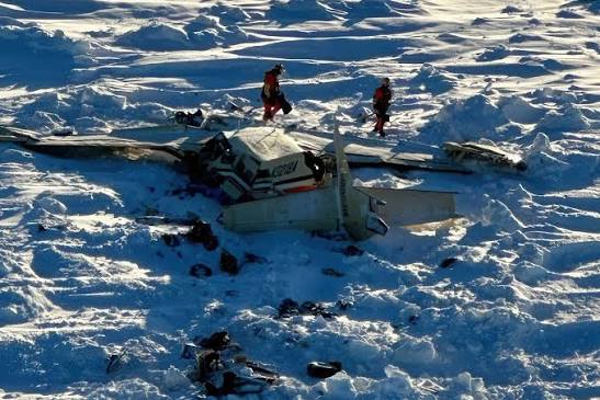 Missing commuter plane found crashed on Alaska sea ice and all 10 aboard  are dead, authorities say