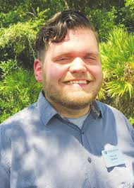 Commander murder trial opens