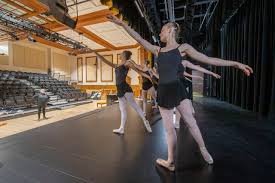 With 'Sleeping Beauty,' Hampton Ballet Theatre School Experiences Both  Firsts And Lasts