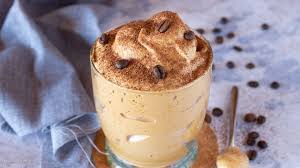 Mousse Glacee Au Cafe A L Italienne Page 2 Sur 2 Ma Patisserie Recette En 2020 Idee Recette Dessert Desserts Sans Oeufs Gateau Yaourt