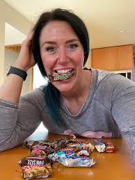 You're trying to eat healthy and BAM here comes Halloween and the downward  spiral to Thanksgiving and Christmas starts. How do I know? Cause that was  me in the past. Here's some