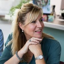 Was het het waard? Deze vraag stelden wij onszelf en de organisatie tijdens  onze eindpitch van het Management Traineeship bij Jumbo Supermarkten. Drie  jaar geleden begonnen wij aan dit bijzondere…