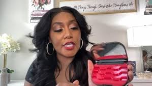 Amazon.com: Coiffure Extensions 16 Pair Portable Magnetic Eyelash Storage  Book