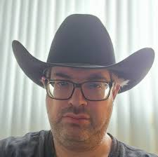 Just hanging out with #ChuckNorris brother HH