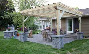 Paver Patio – Leading Edge Landscapes